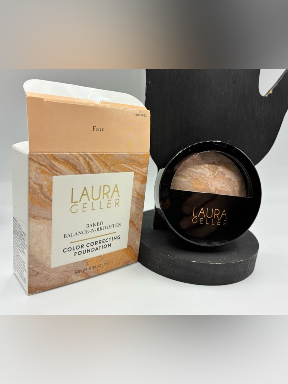 Laura Geller Foundation & Lipstick - Picture 3 of 3